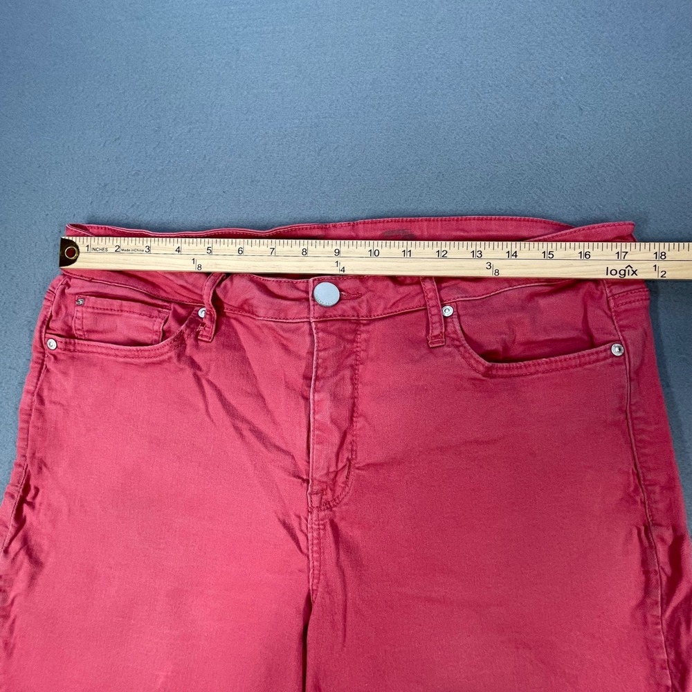 Seven7 Holly Berry Red Sunset Bermuda Shorts Stretch Womens Size 16 - Picture 6 of 9